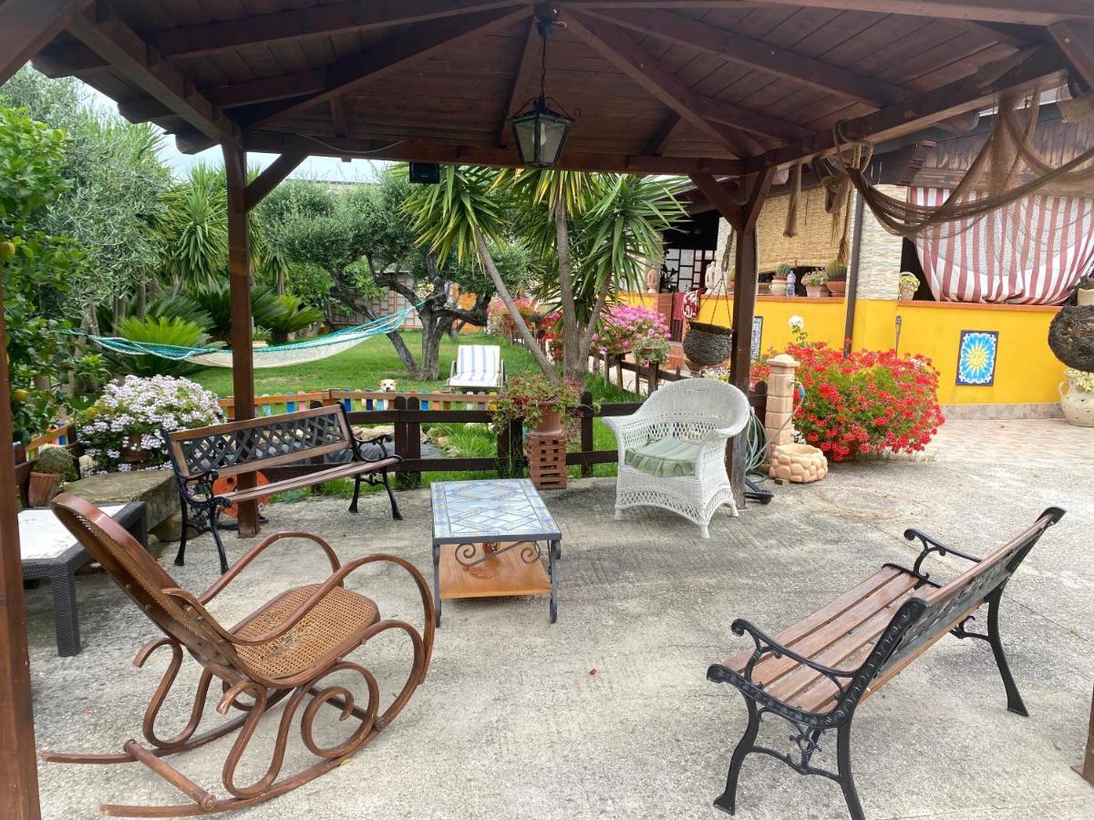 קסטלבאטה Chalet Del Girasole מראה חיצוני תמונה