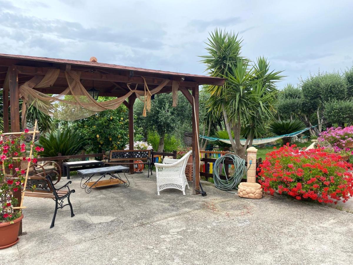 קסטלבאטה Chalet Del Girasole מראה חיצוני תמונה