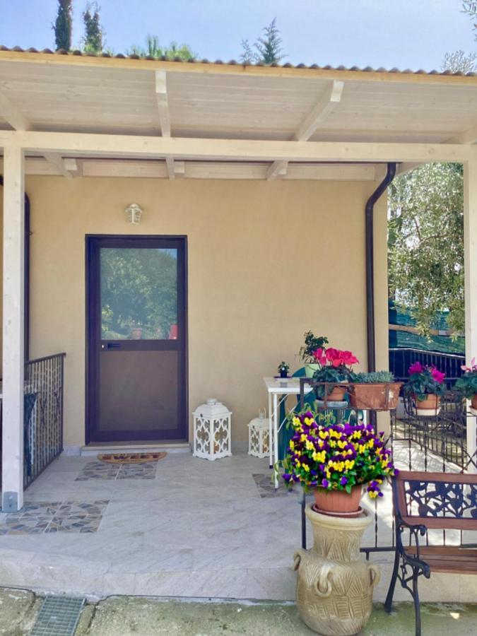 קסטלבאטה Chalet Del Girasole מראה חיצוני תמונה