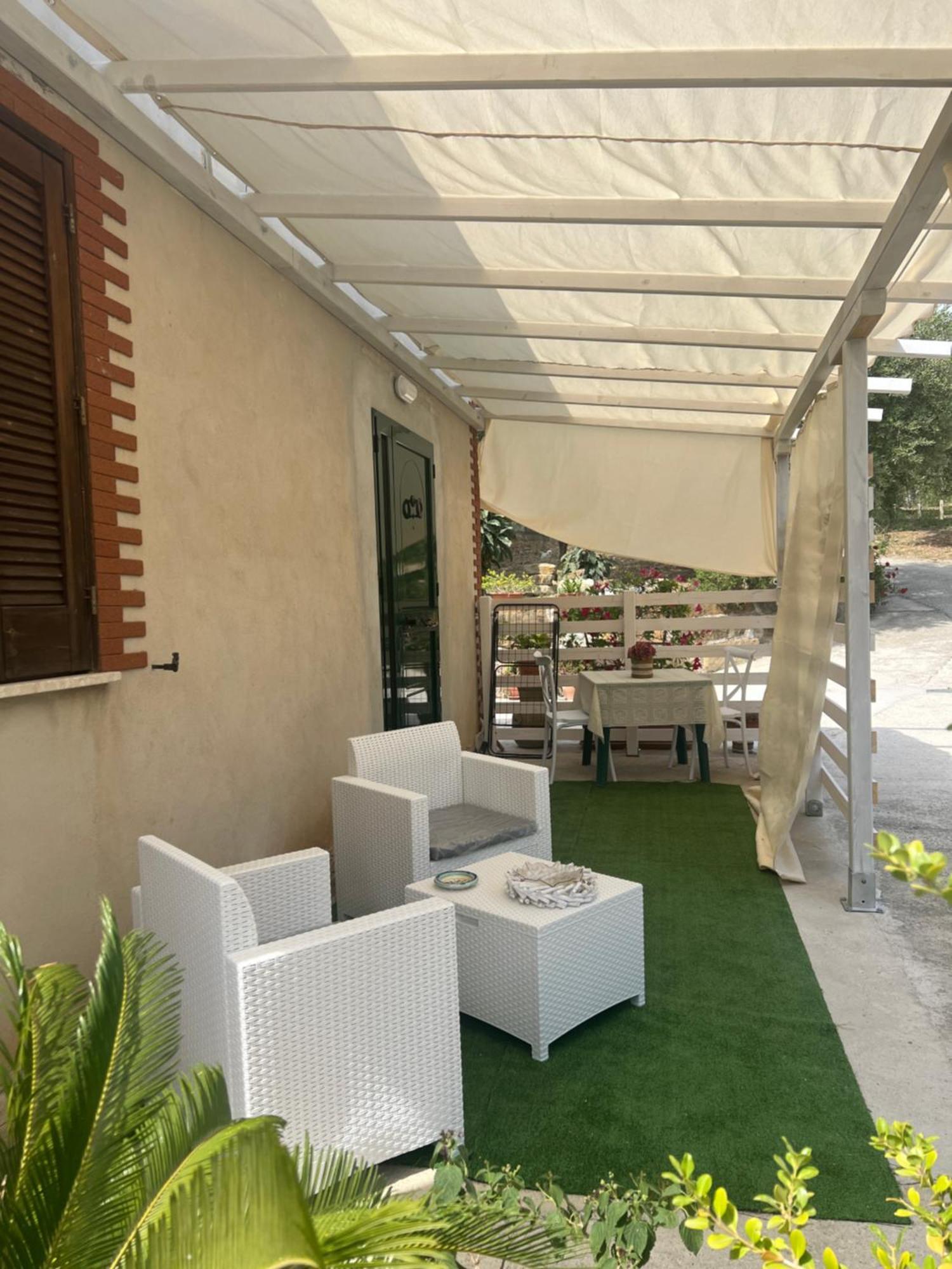 קסטלבאטה Chalet Del Girasole מראה חיצוני תמונה